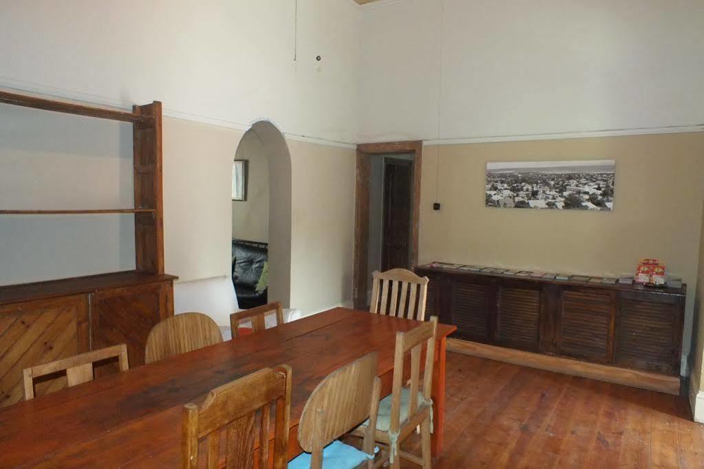 โอเอซิส ชานตี แบคแพคเกอร์ส Hostel เอาท์สโฮร์น ภายนอก รูปภาพ