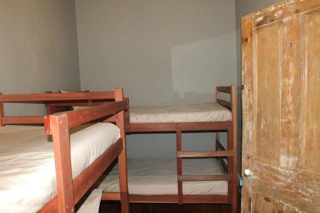 โอเอซิส ชานตี แบคแพคเกอร์ส Hostel เอาท์สโฮร์น ภายนอก รูปภาพ