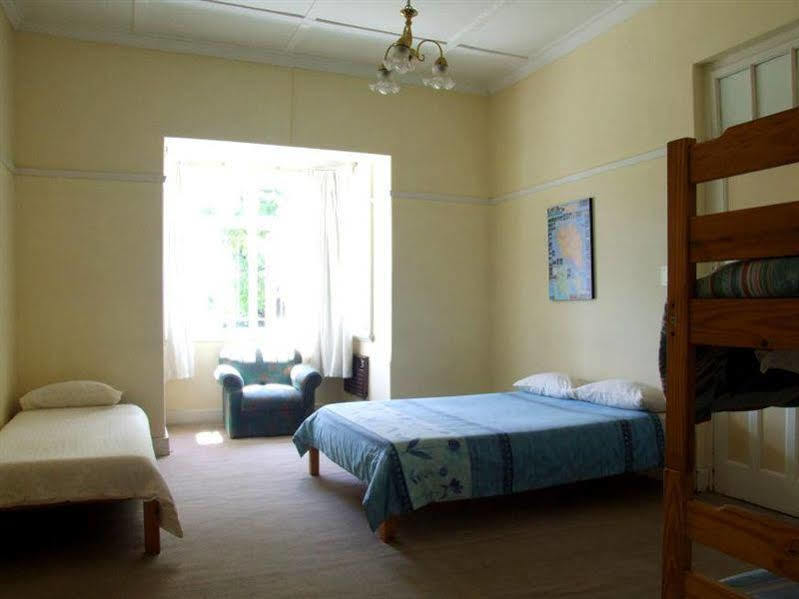 โอเอซิส ชานตี แบคแพคเกอร์ส Hostel เอาท์สโฮร์น ภายนอก รูปภาพ